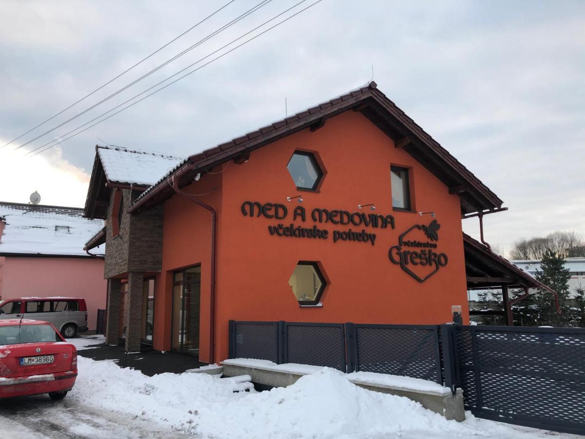 Liptovský Mikuláš Ubytovanie Vcelarstvo Gresko מראה חיצוני תמונה